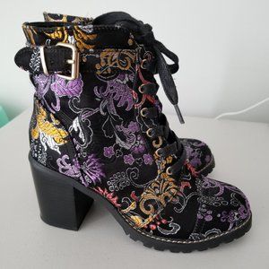 Hippie Laundry Boots - CLEO Black and Floral Pattern Size 8M Zipper and Laces